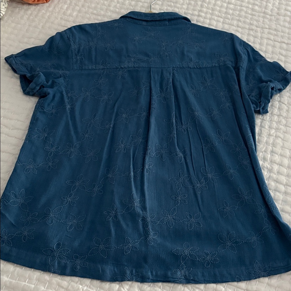 Cloth & Stone Blue Floral embroidered Button Down Shirt - Picture 5 of 10